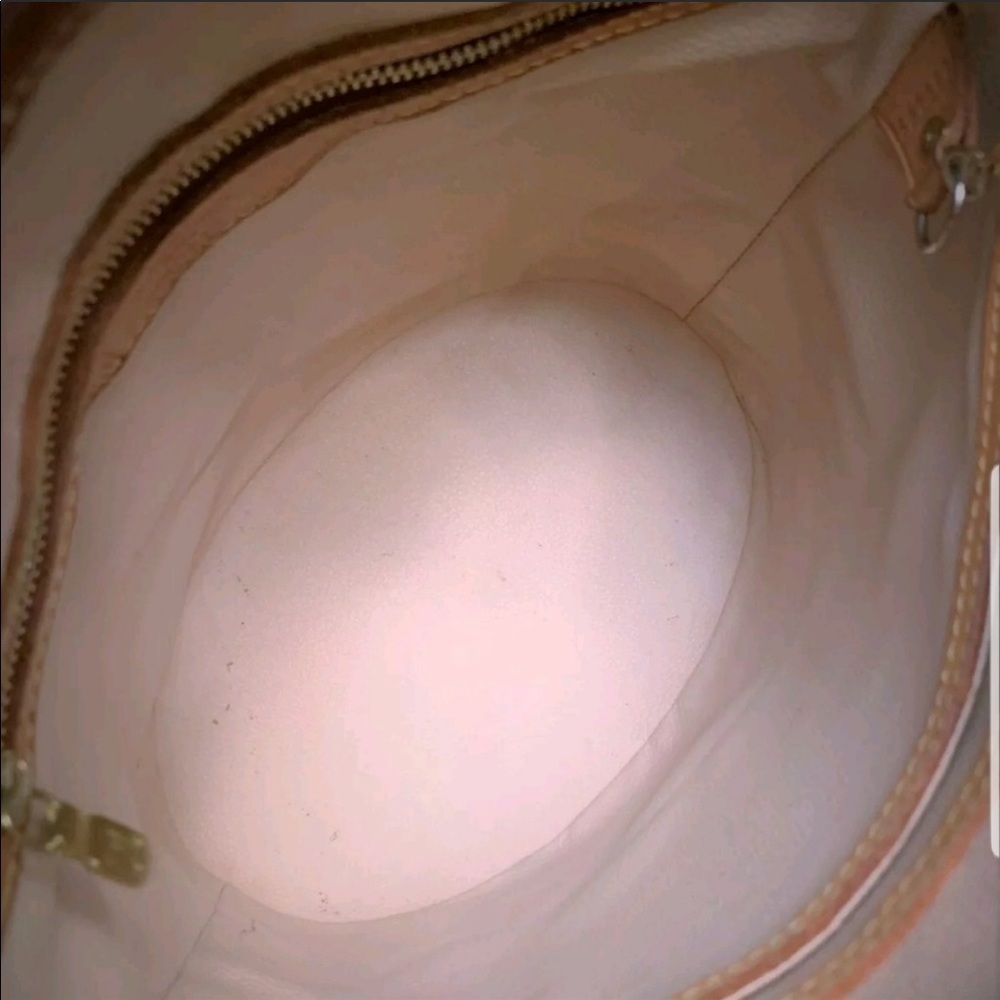 Handbag - Picture 5 of 5